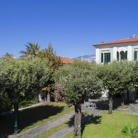 Locazione Turistica Nicodemi *
